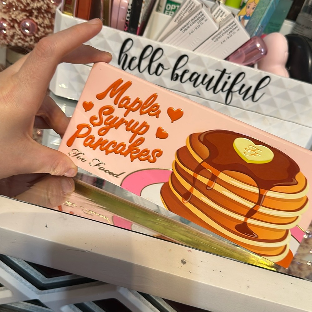 Too faced pancakeke breakfast at palette